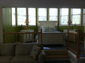 Romantic riverside Sheepscot Harbour Studio #308